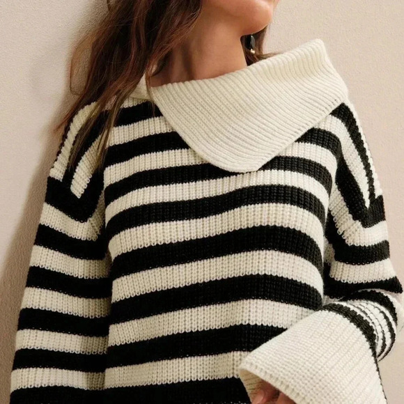 White & Black Casual Women's Striped Color Block Loose Knit Sweater - Picture 2 of 5